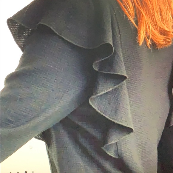 Madewell Ruffled Front Top - Picture 4 of 7